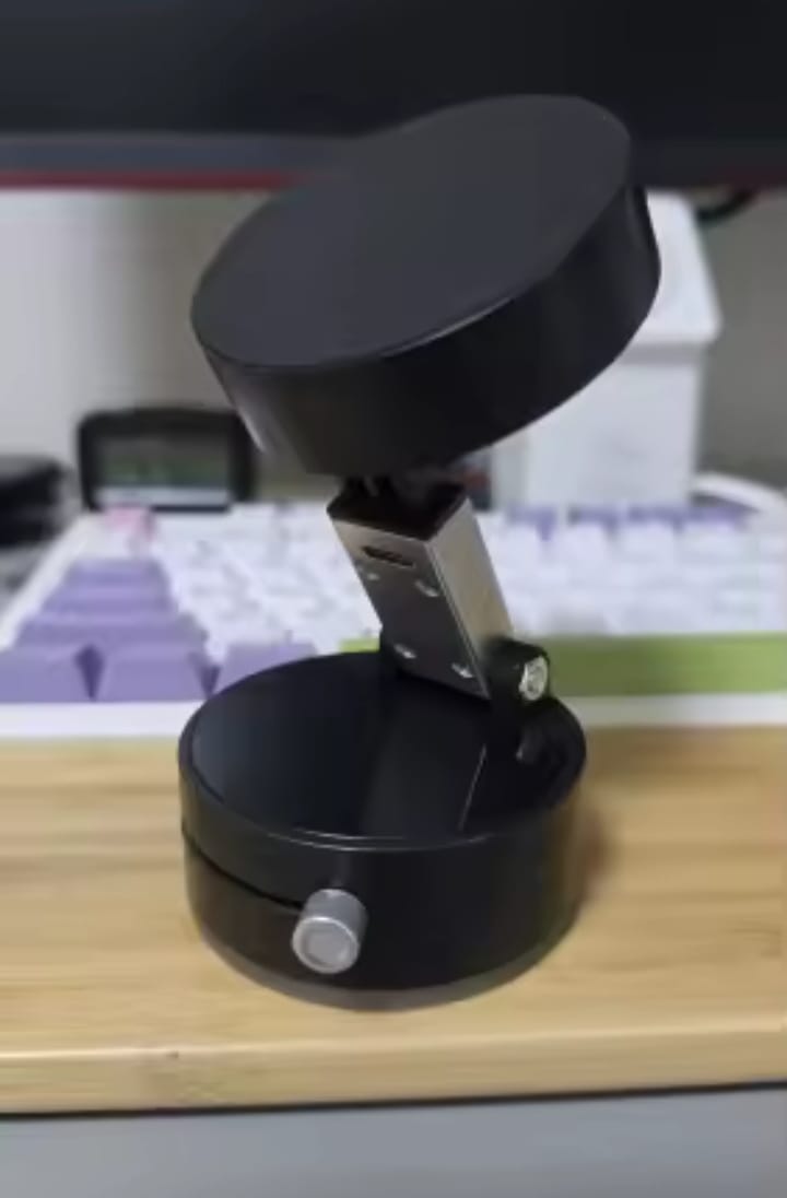 Anti-Slip Magnetic Car Phone Holder with Industrial Vacuum Suction - Universal 360°
