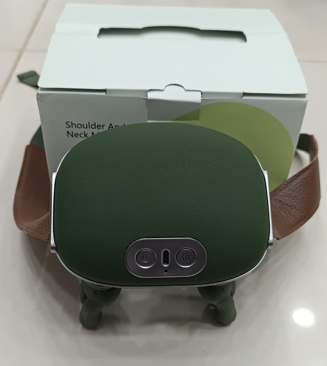 Smart Finger Pressure Neck Massager – Deep Kneading with Heat Therapy