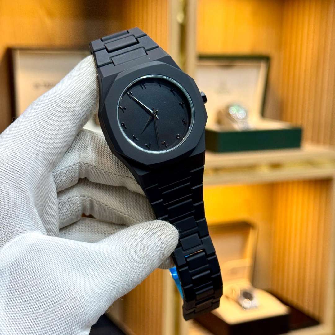 Black Aura Quartz Watch