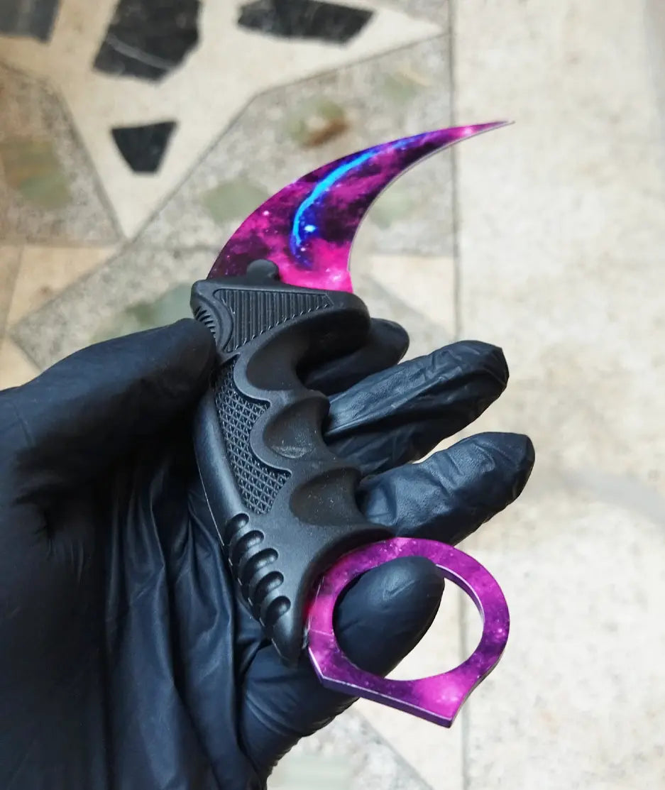 Nebula Karambit