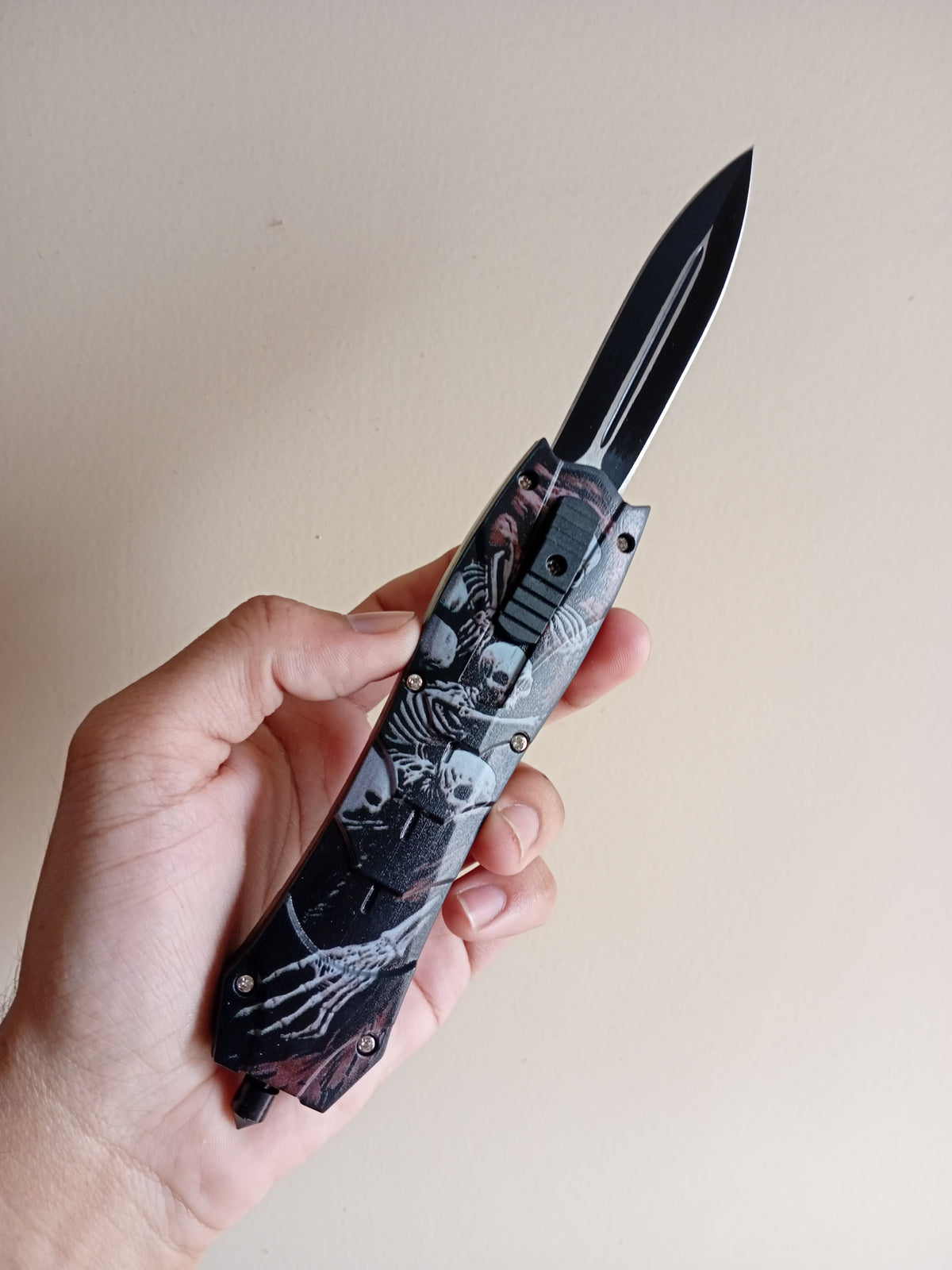 Brown Skulls OTF Knife - Sharp