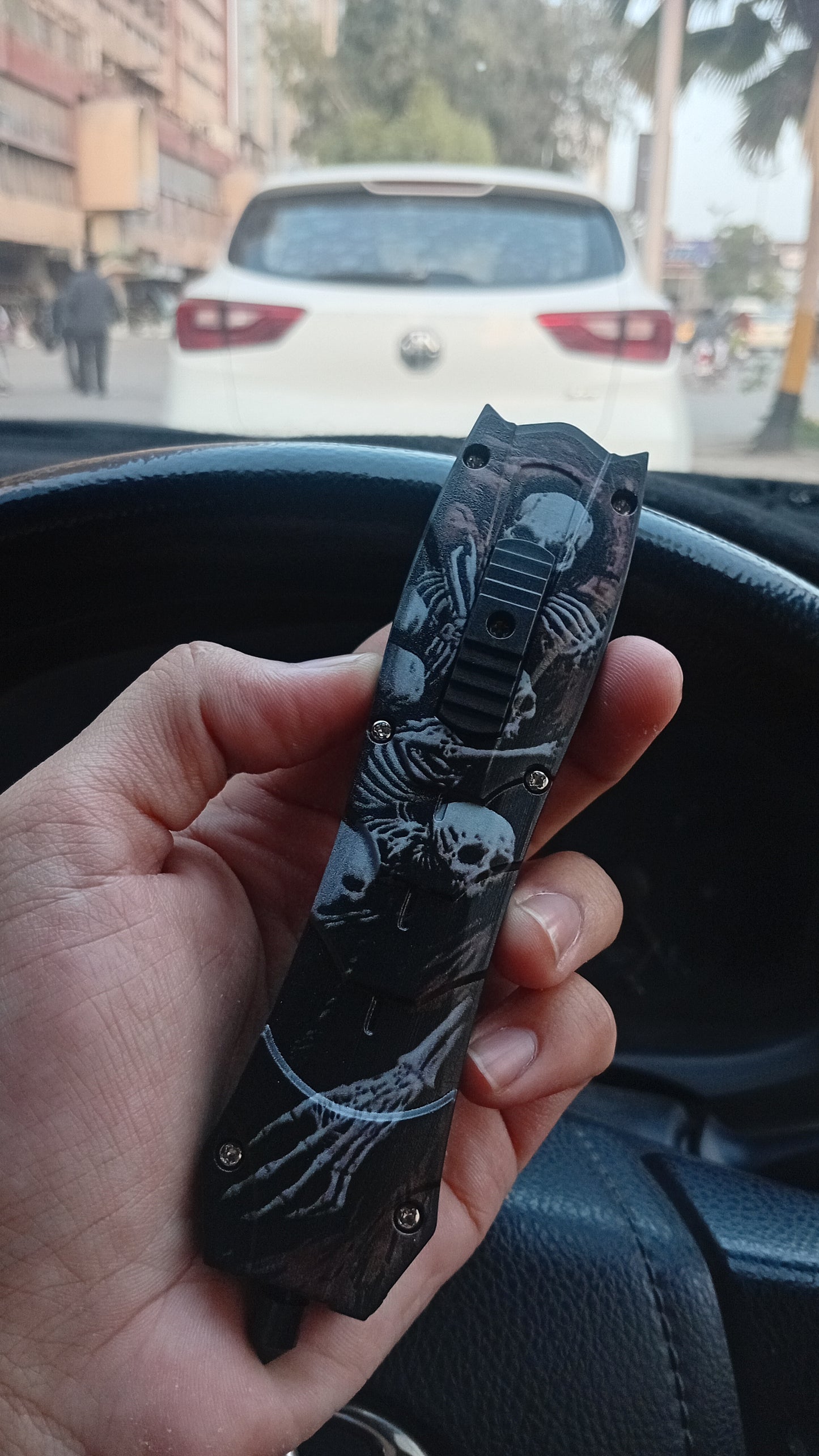 Black Skulls OTF Knife