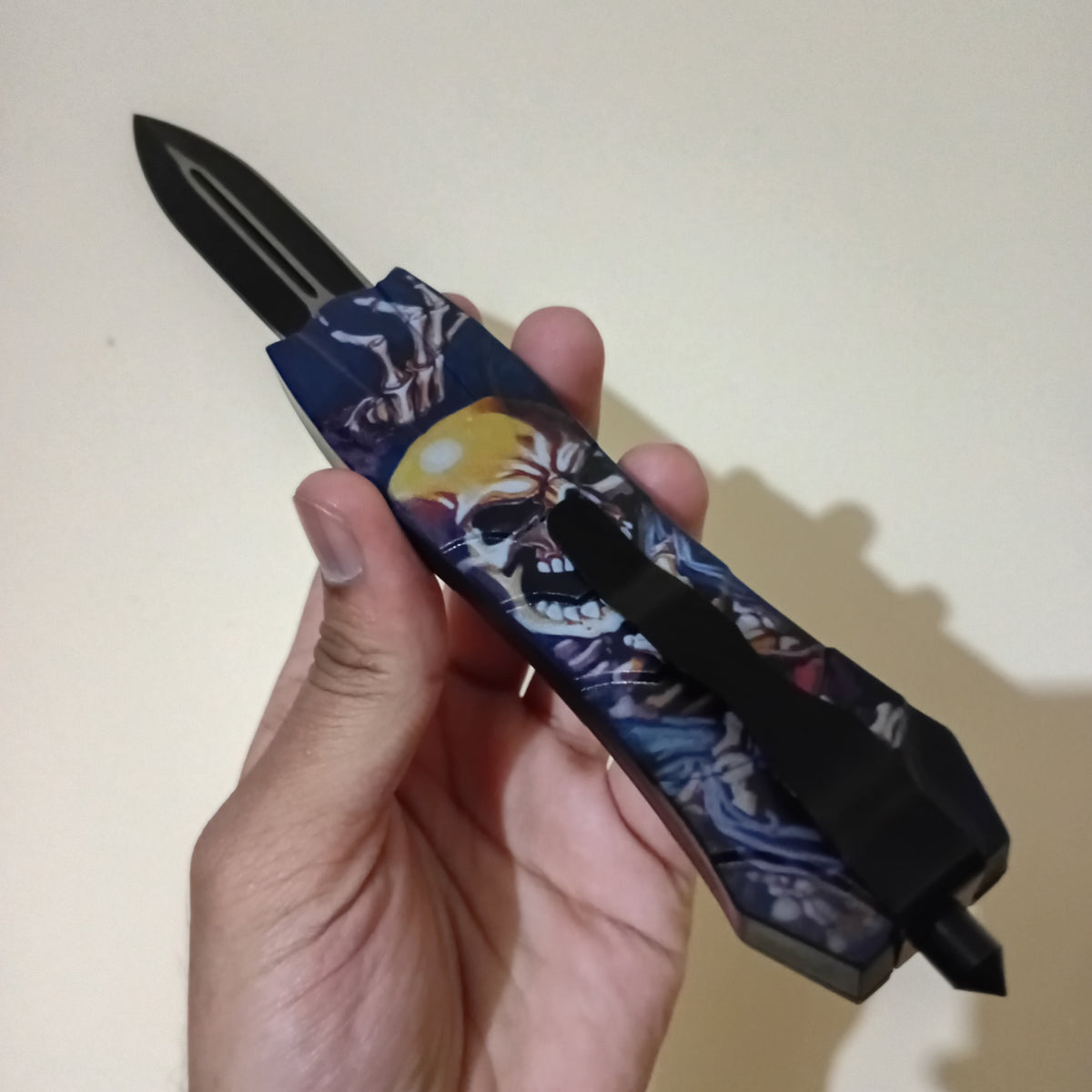 Black Skull OTF Knife 2.0 - Sharp